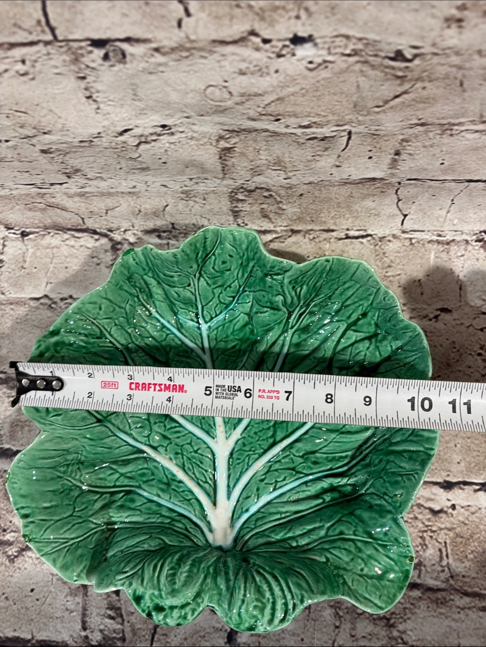 VTG- Bordallo Pinheiro Cabbage Leaf Serving Bowl - Picture 11 of 16